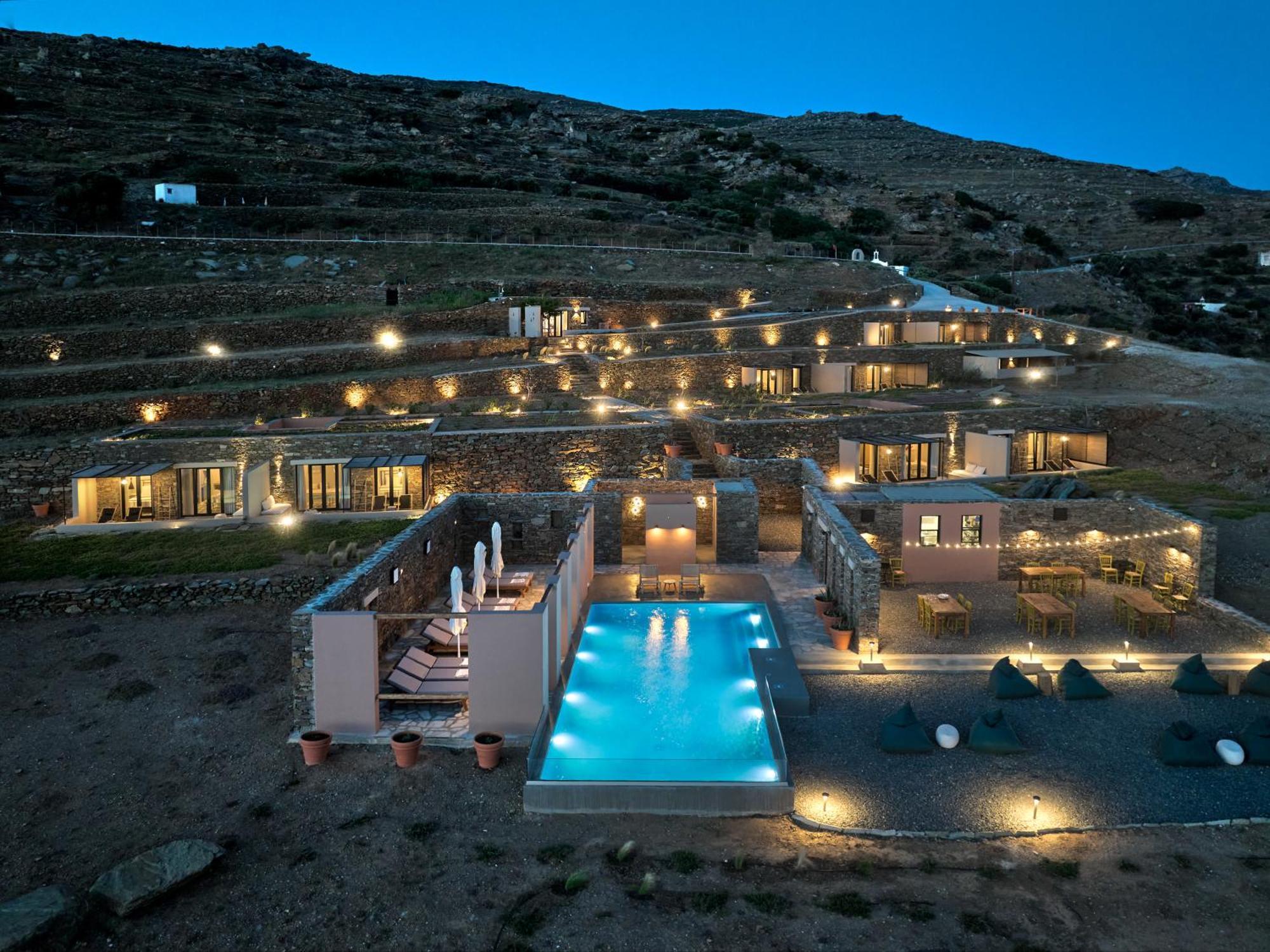 Under The Sun Cycladic Village Hotel *