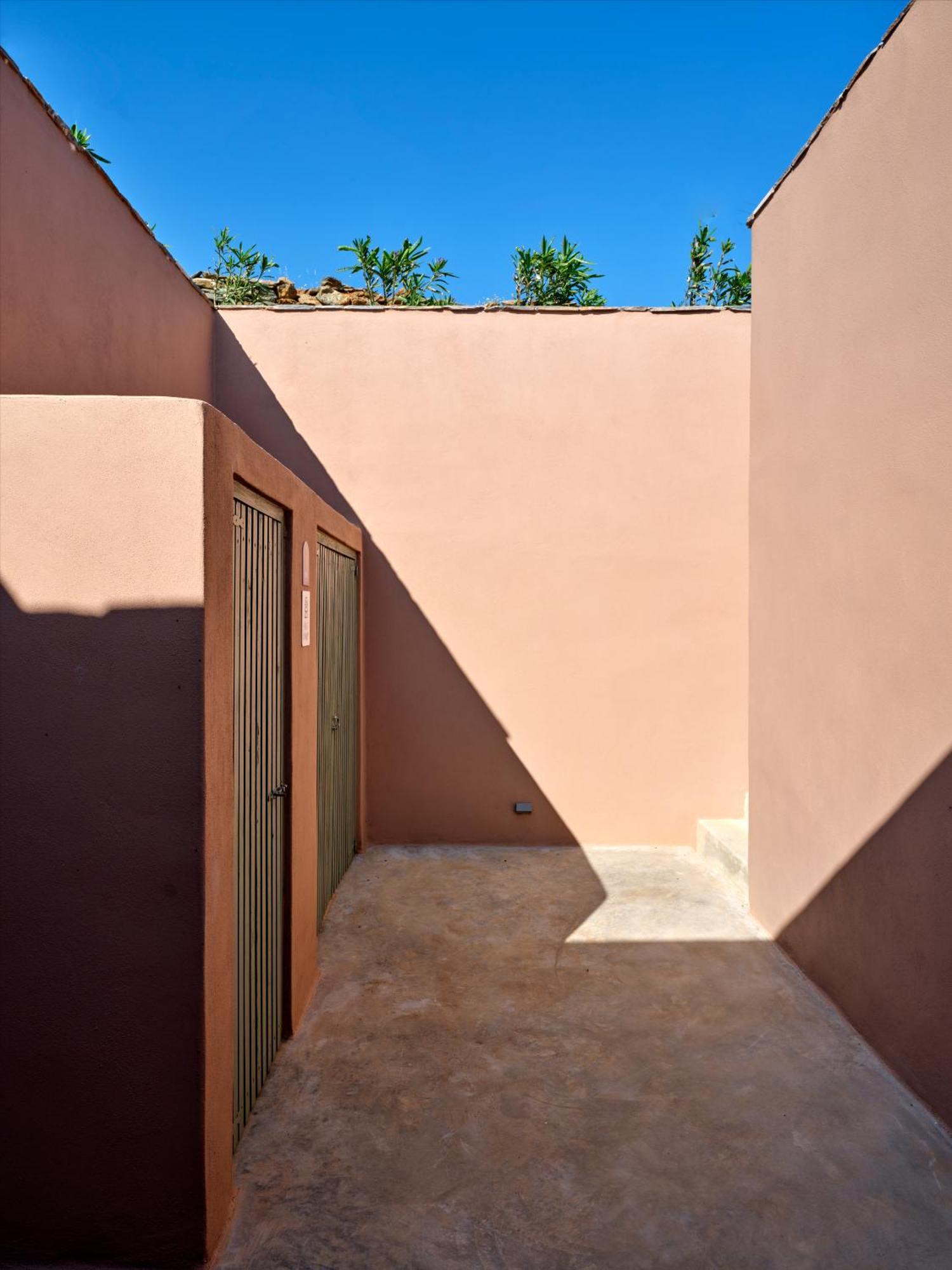 Under The Sun Cycladic Village * Tinos